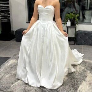 Justin Alexander Signature Joan Wedding Dress